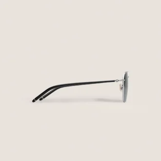 Lunettes de soleil carrées avec monture métallique argentée
