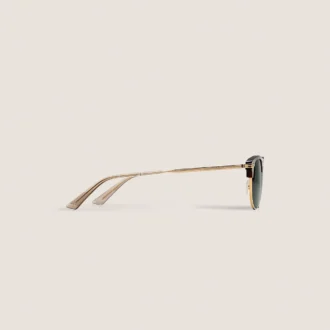 Lunettes de soleil rectangulaires avec monture métallique dorée