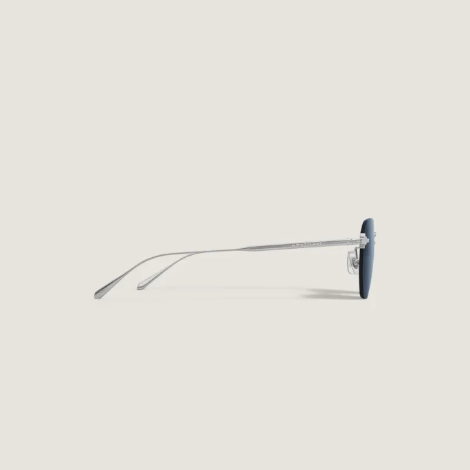 Lunettes de soleil rondes avec monture en métal argenté Lunettes de soleil rondes avec monture en métal argenté
